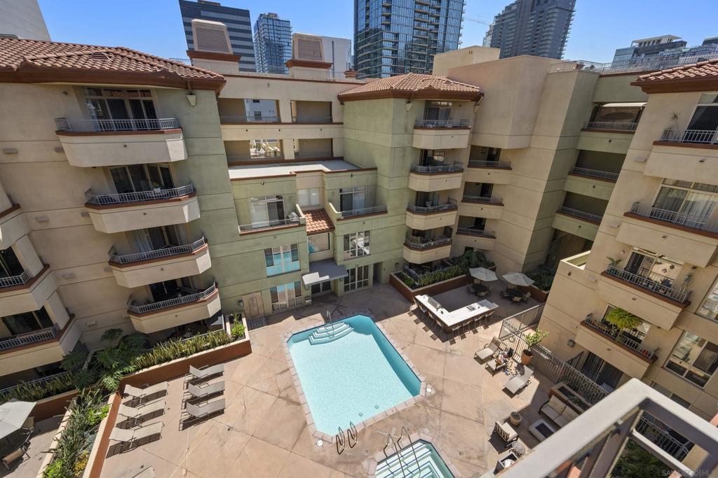 1501 Front St 633
