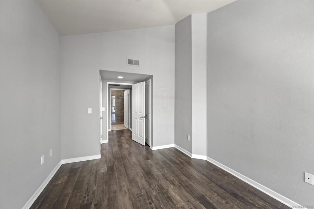 1501 Front St 633