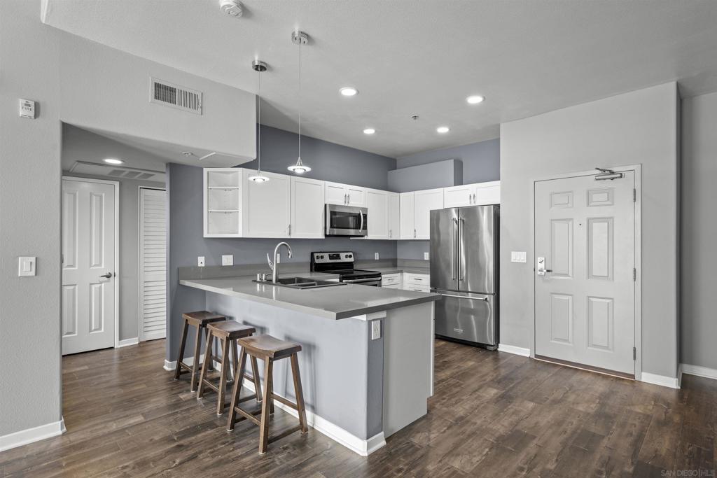 1501 Front St 633