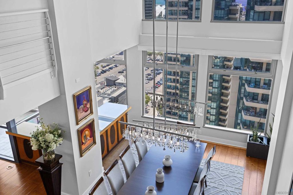 645 Front St 2008