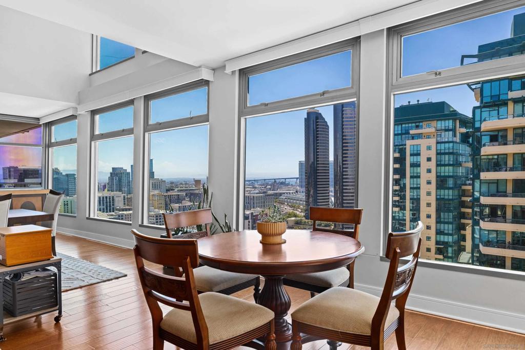645 Front St 2008