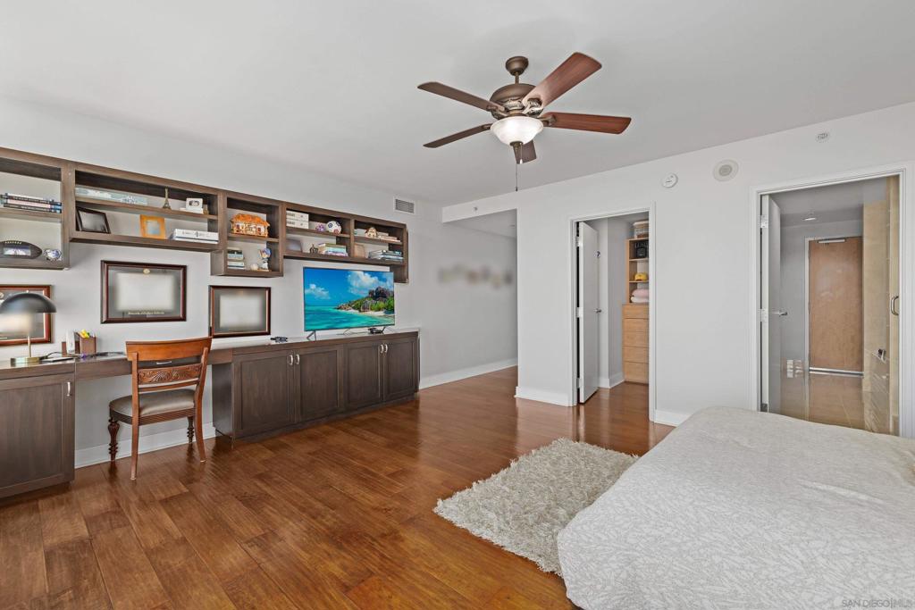 645 Front St 2008