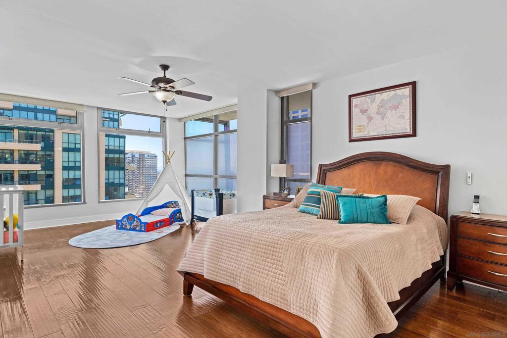 645 Front St 2008