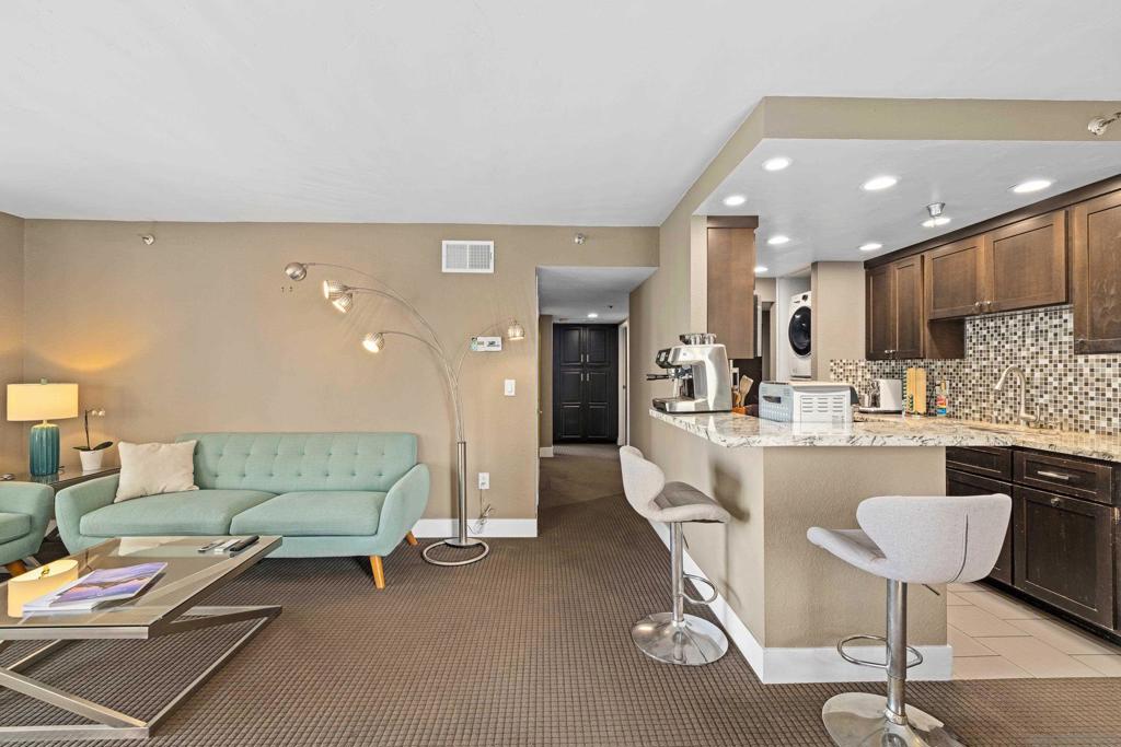 1333 8th Ave 705