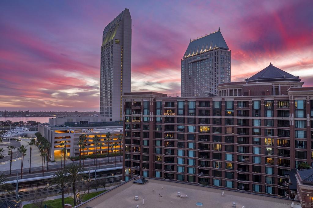 550 Front St 907