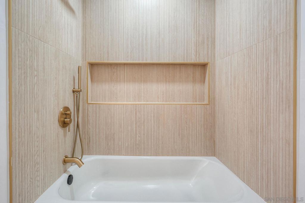 16590 Casero
