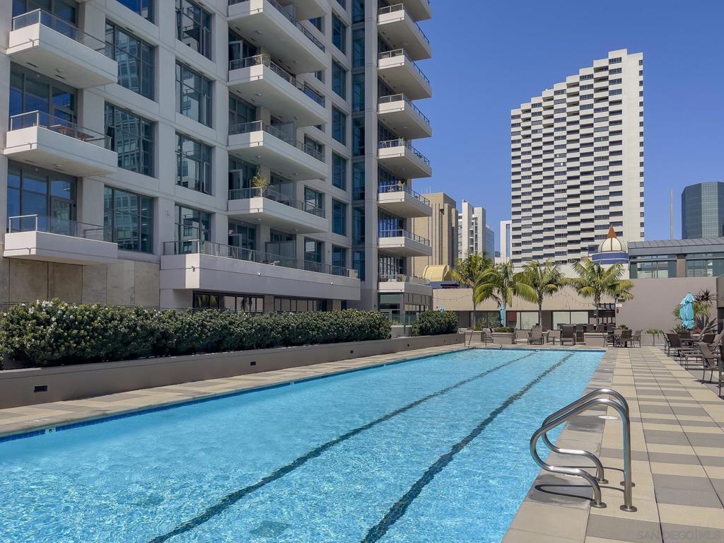 550 Front St 907