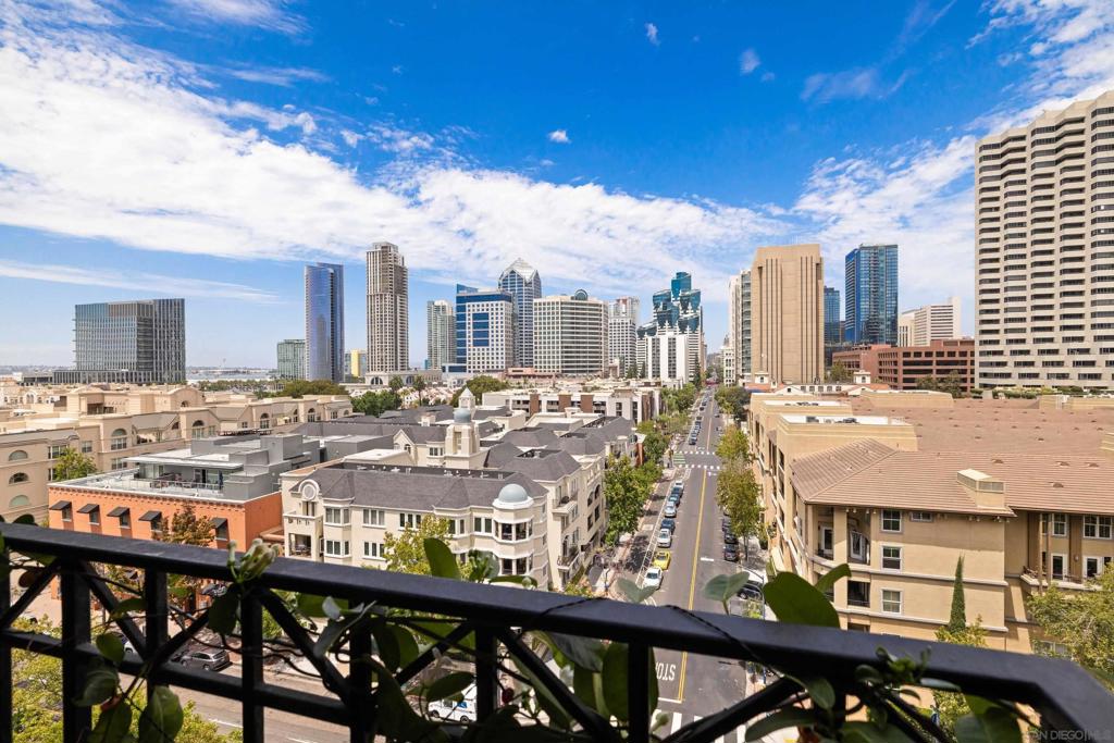 500 W Harbor Drive 1013