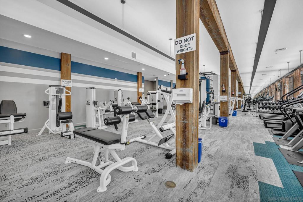 500 W Harbor Drive 1013