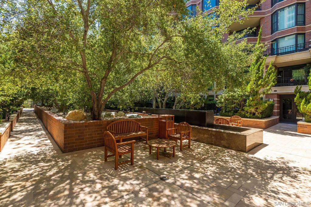 500 W Harbor Drive 1013