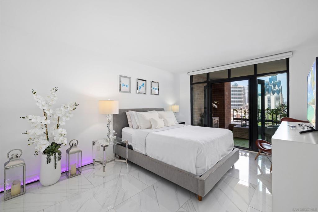 500 W Harbor Drive 1013