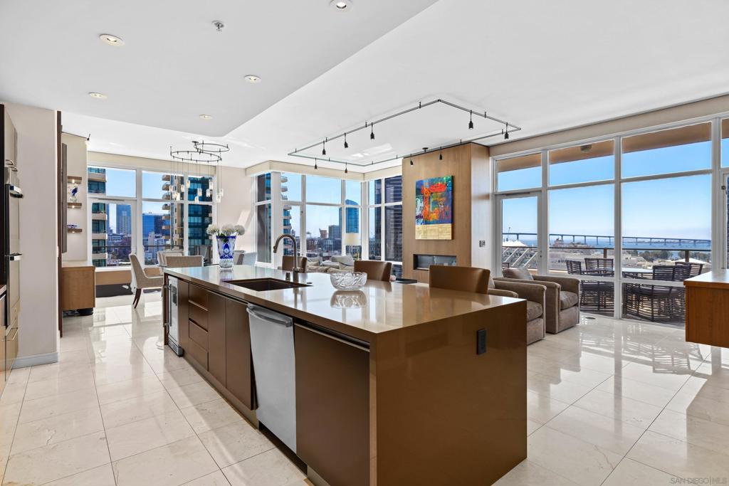 550 Front St 1101