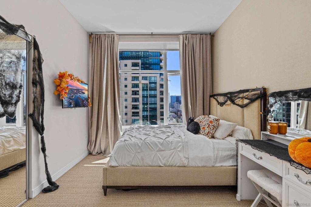 550 Front St 1101