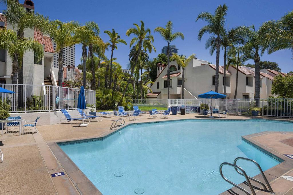 701 Kettner 103