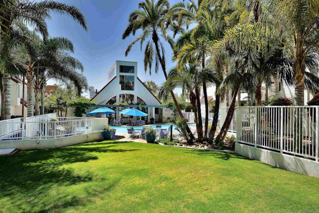701 Kettner 103