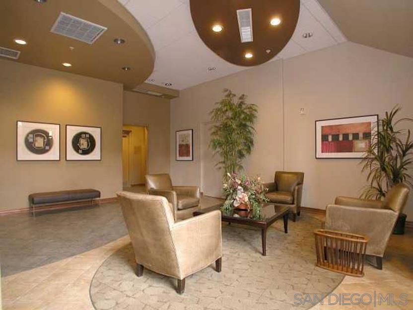 330 J St 503