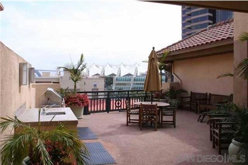 330 J St 503