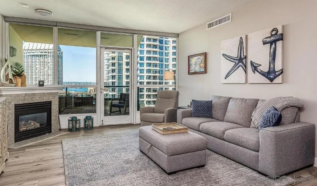 510 1st Ave 1605