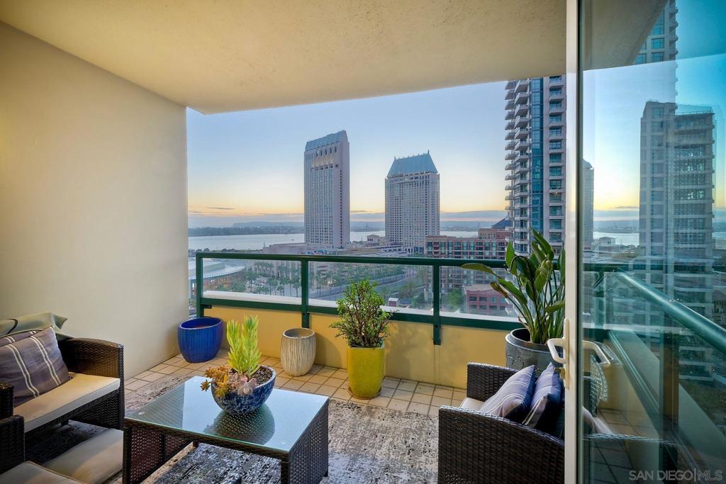 510 1st Ave 1605