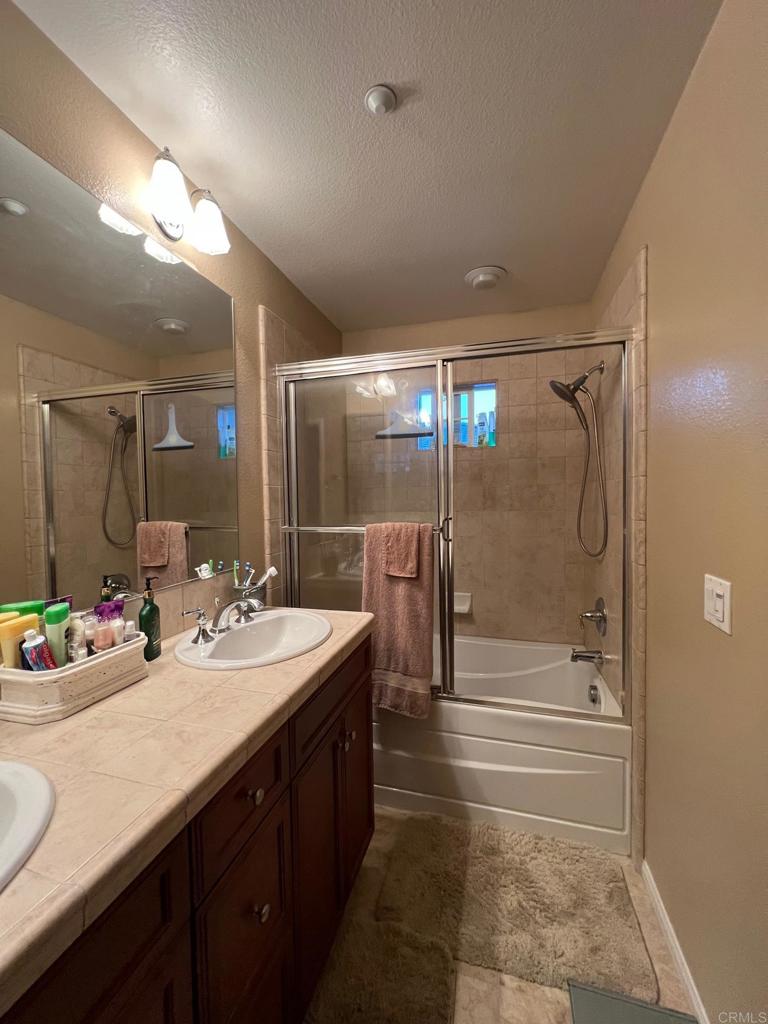 1626 Cliff Rose Drive Unit: 146