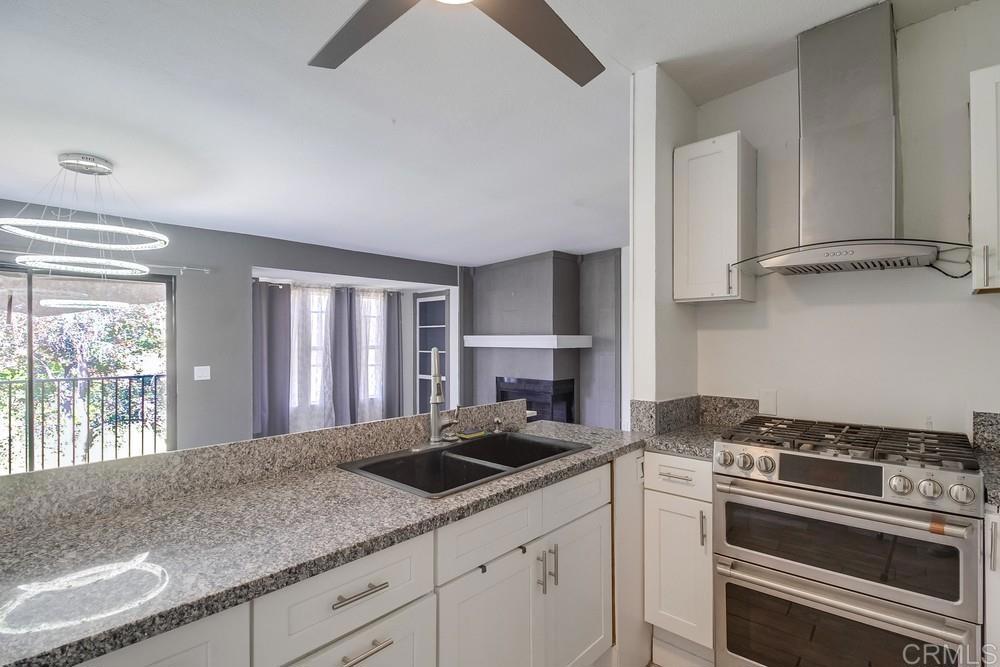 1824 Via Las Palmas 10