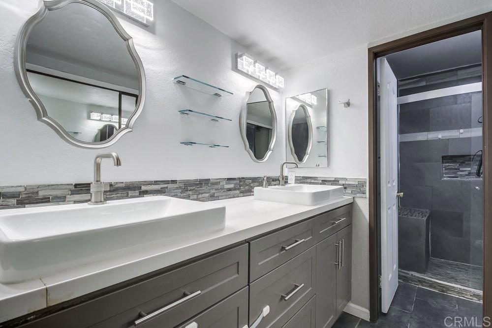 1824 Via Las Palmas 10