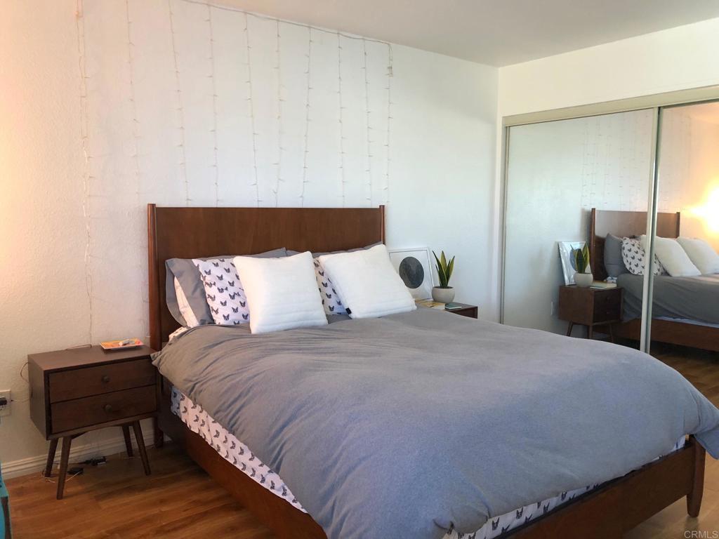 3922 Albatross Street 4