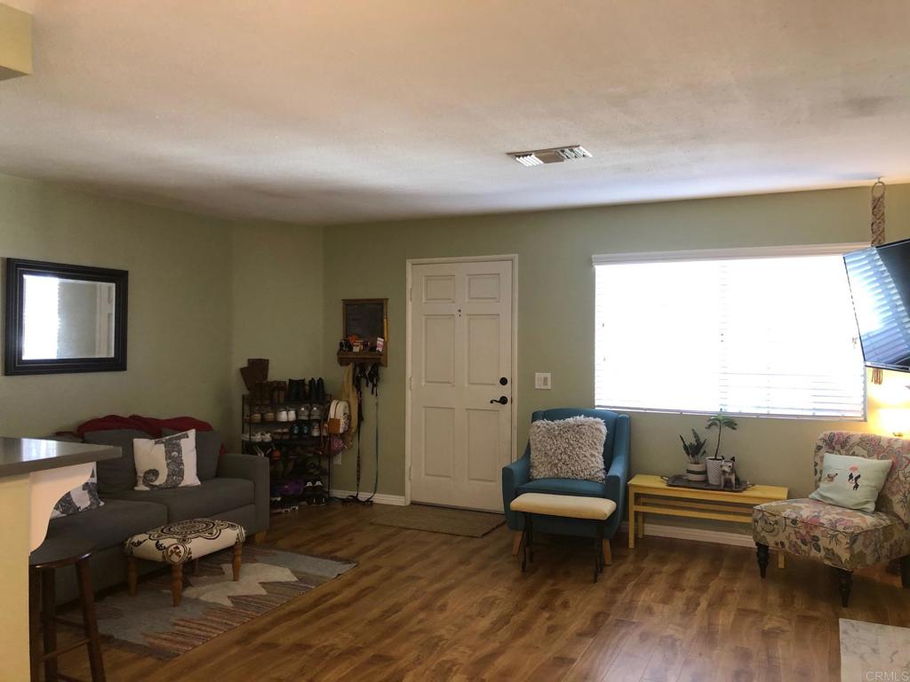 3922 Albatross Street 4