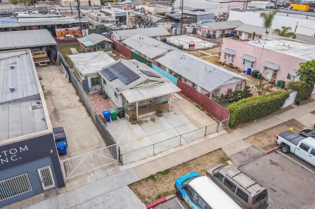 3747 Dalbergia Street