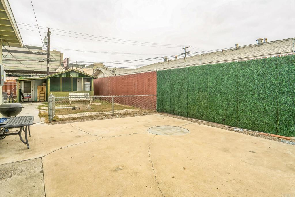 3747 Dalbergia Street