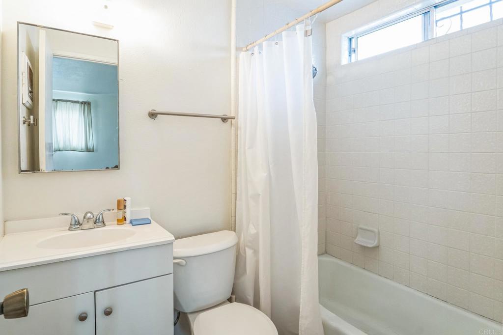 3747 Dalbergia Street