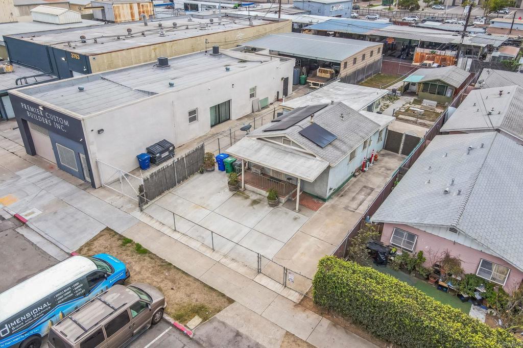 3747 Dalbergia Street