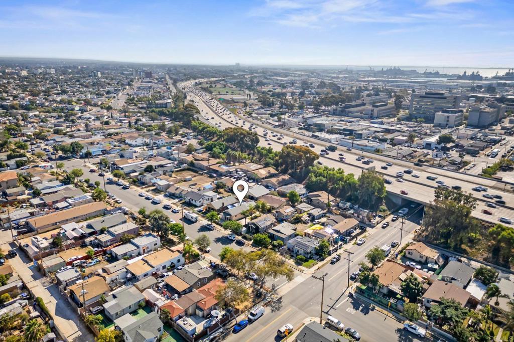 3813 15 Birch Street