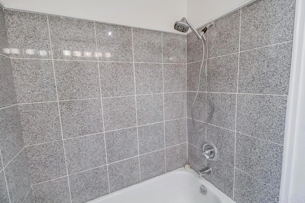 3950 Cleveland Avenue 215