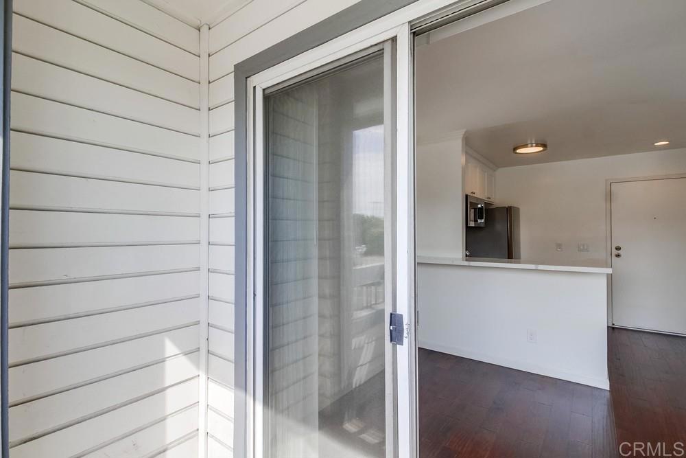 3950 Cleveland Avenue 215