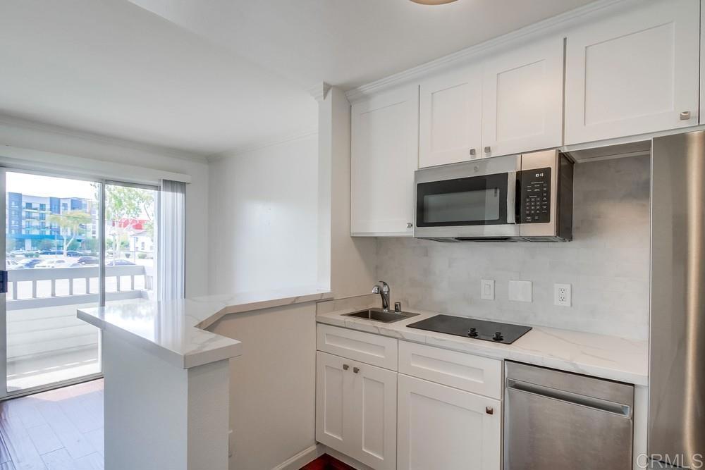 3950 Cleveland Avenue 215