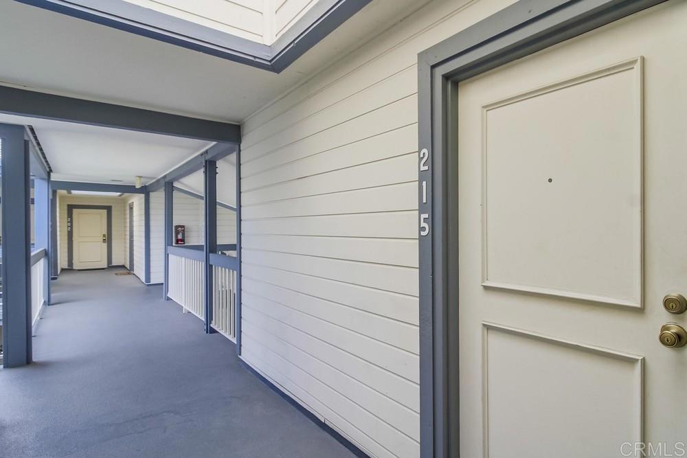 3950 Cleveland Avenue 215