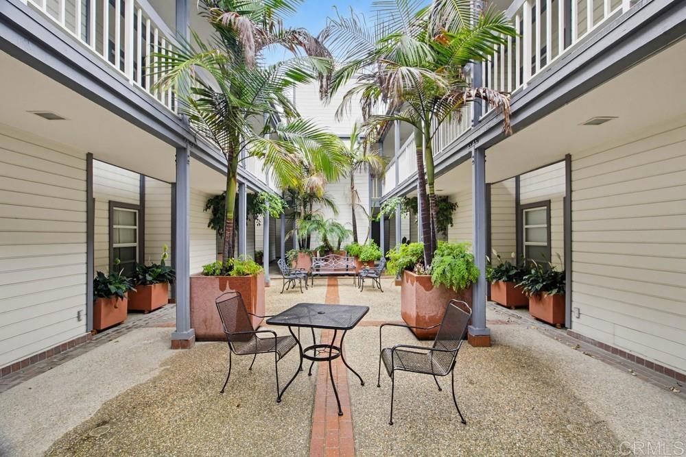 3950 Cleveland Avenue 215