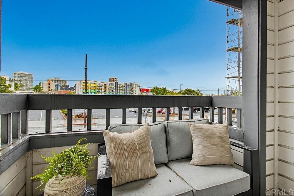 3950 Cleveland Avenue 215