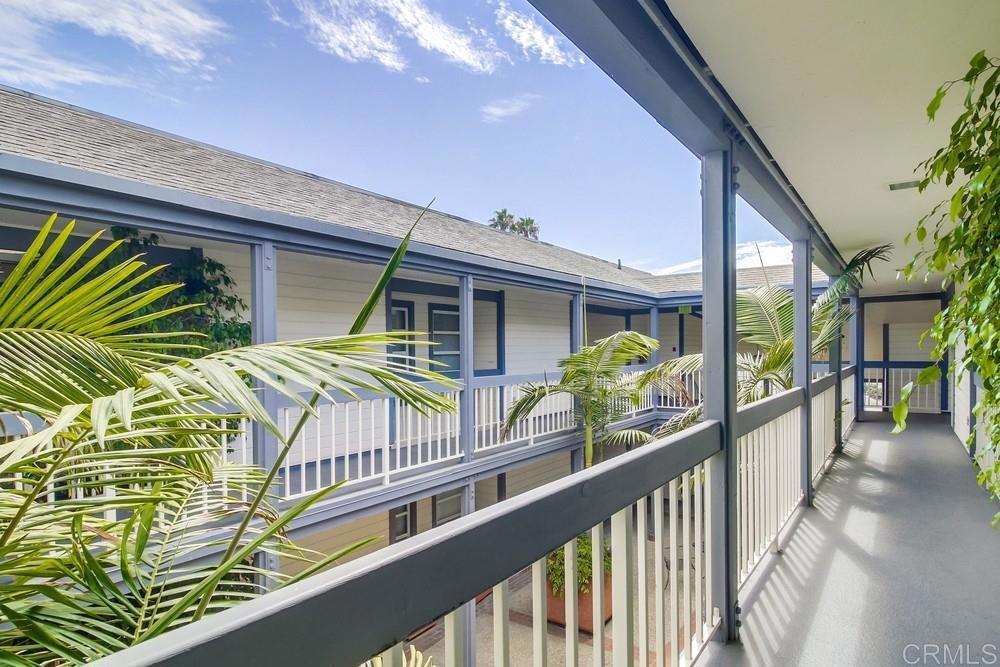 3950 Cleveland Avenue 215