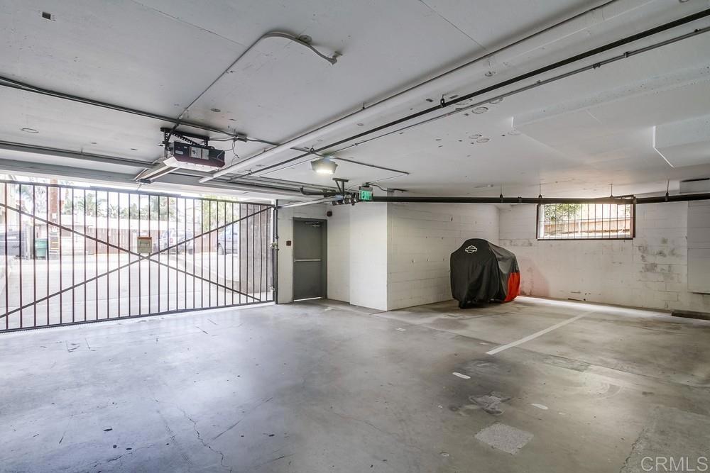 3950 Cleveland Avenue 215