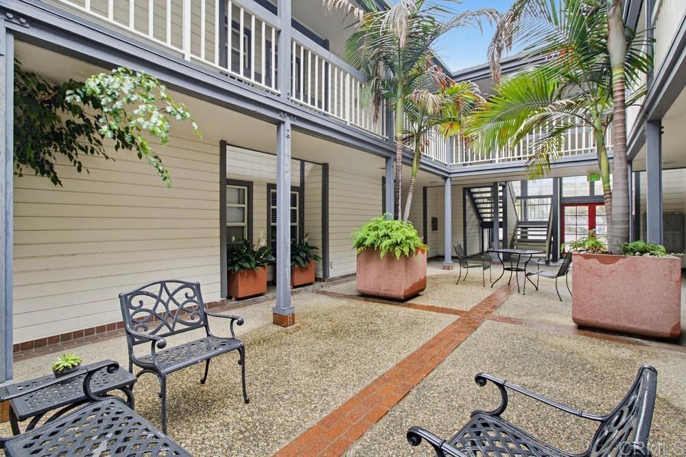 3950 Cleveland Avenue 215