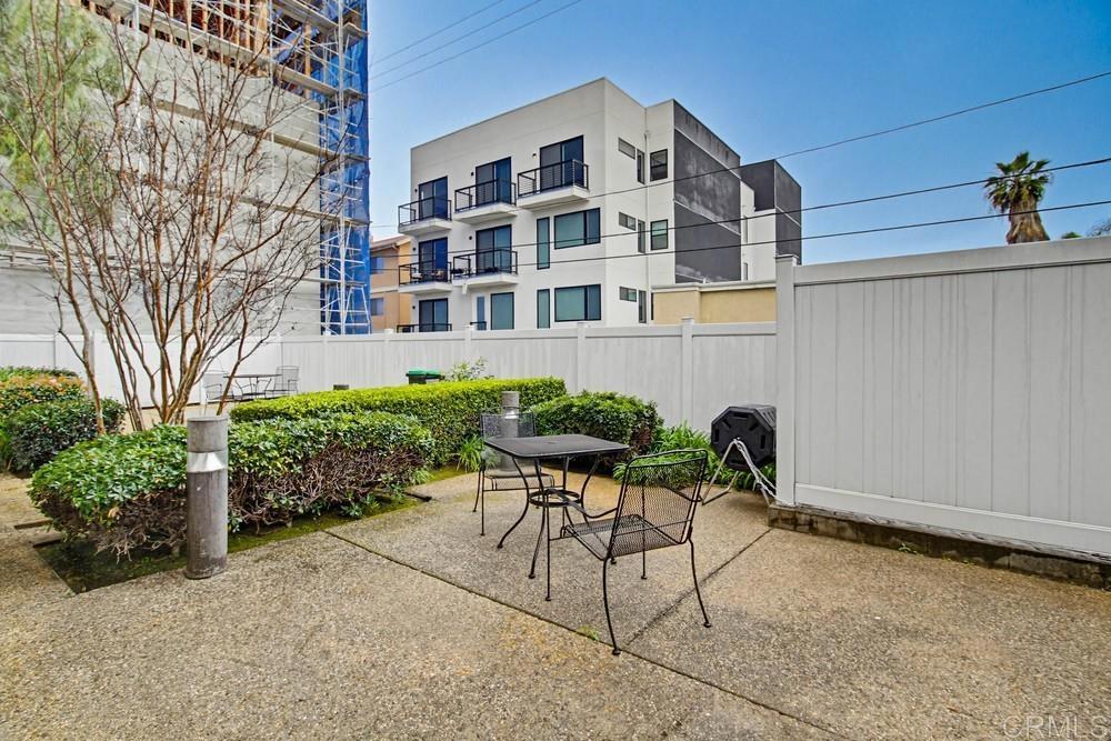 3950 Cleveland Avenue 215