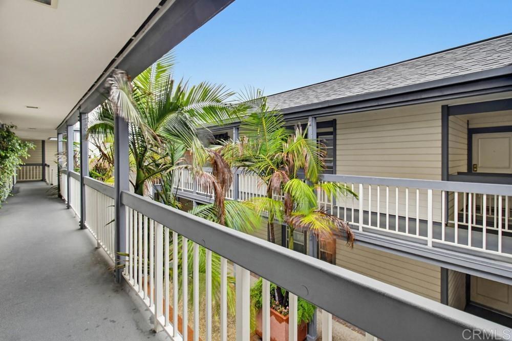 3950 Cleveland Avenue 215