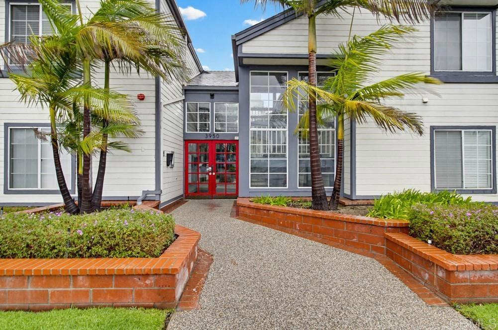 3950 Cleveland Avenue 215