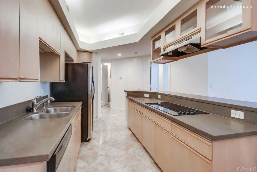 655 India Street 320