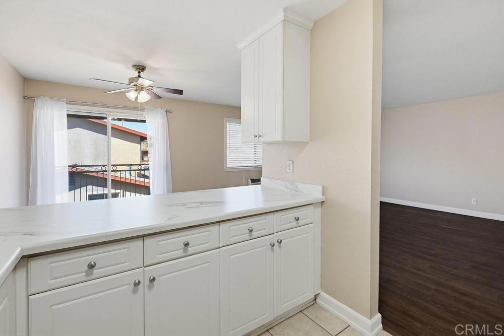 1025 Estes Street 14