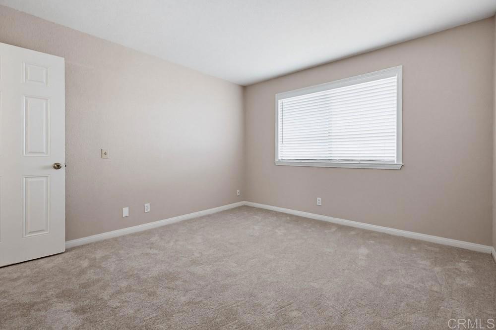 1025 Estes Street 14