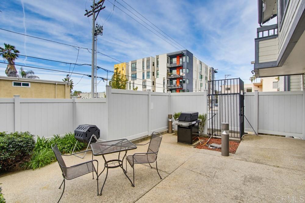 3950 Cleveland Avenue 211