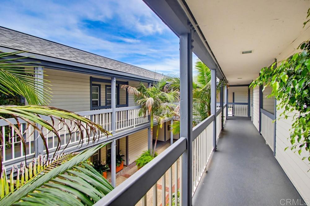 3950 Cleveland Avenue 211